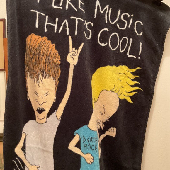 Velour terrycloth towel featuring Beavis and Butt-Head from MTV - Picture 7 of 7